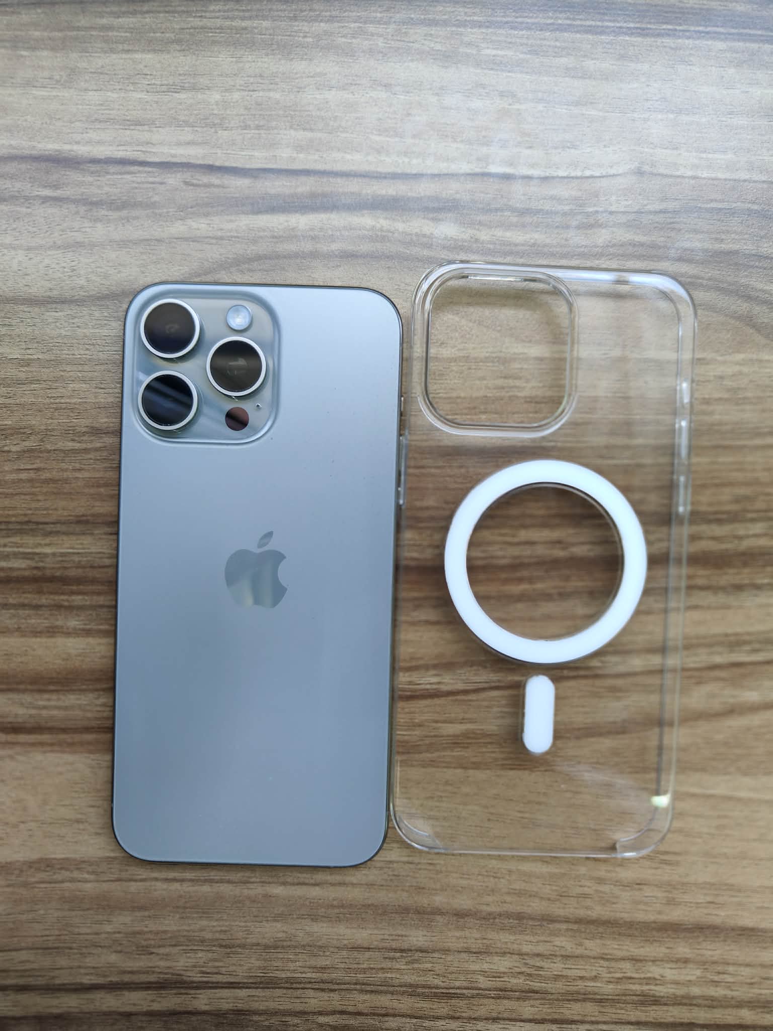Apple iPhone 15 Pro Max 256Go Version Europe | PRIX E-Sim|Carte Sim