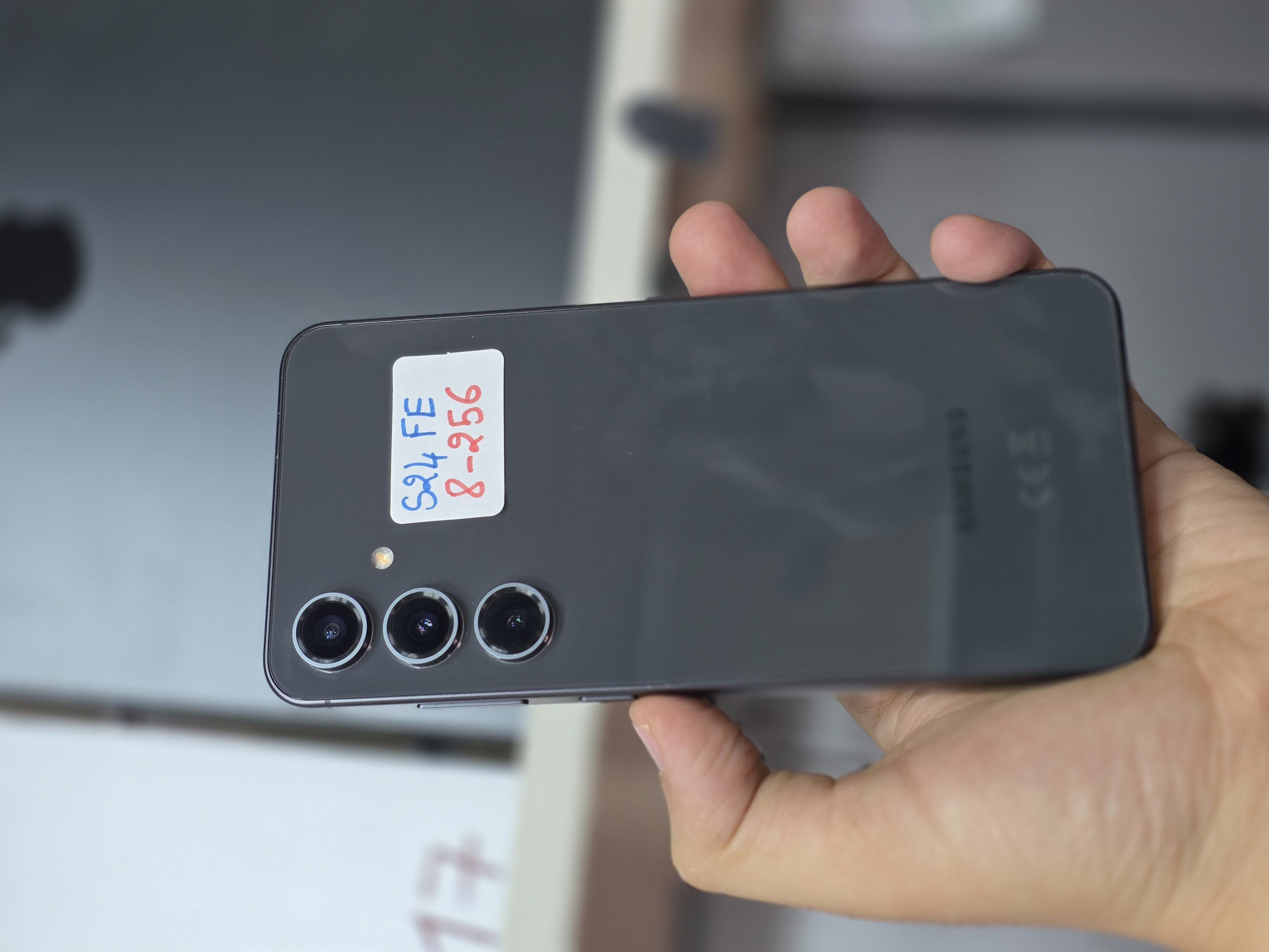 Samsung Galaxy S24 FE 256Go 8Go RAM – Prix Double Sim