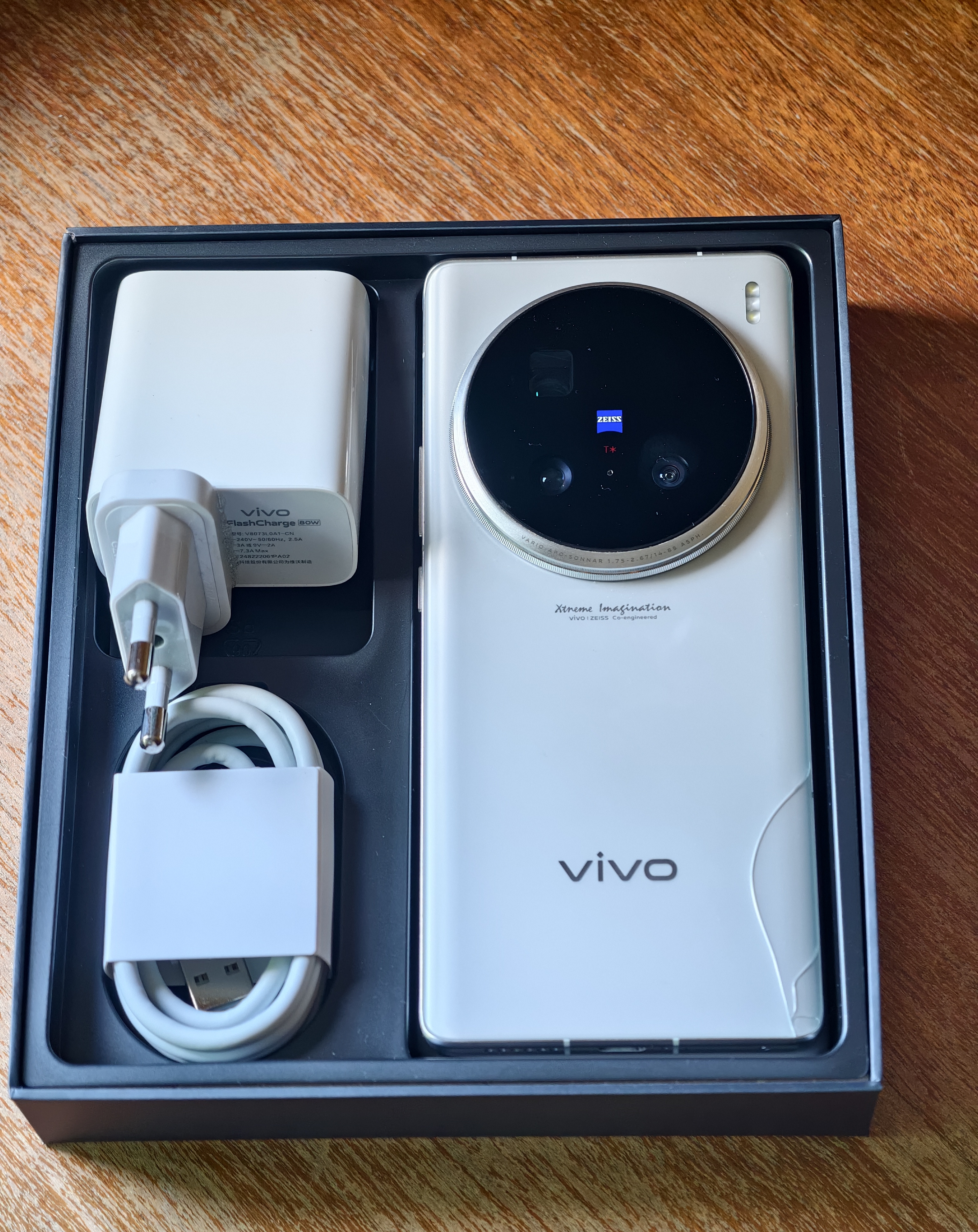 Vivo X100 Ultra 256Go 12Go RAM – Prix Double Sim
