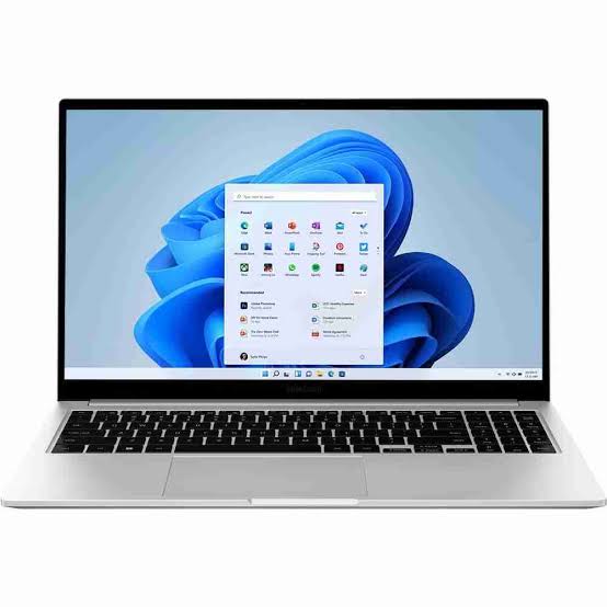 Samsung Galaxy Book3 15.6 pouces i7 13th Gen Turbo Boost: 5.0 GHz 2024 16Go RAM 512Go | PRIX
